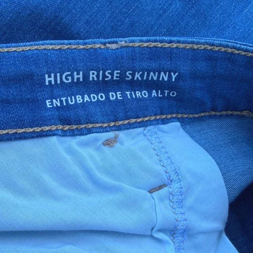 Universal Thread High Rise Skinny Jeans Blue 26WR Raw Hem Recycled Cotton Blend